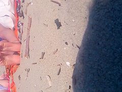 Candid Sexy Teen Beach Feet with Faceshot