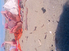 Candid Sexy Teen Beach Feet with Faceshot