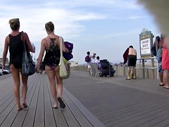 Jiggly Ass Teen