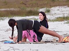 Yoga en la Playa #01