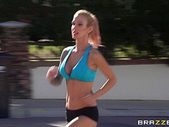 Joggin' Juggs With Bill Bailey, Sarah Jessie - Brazzers