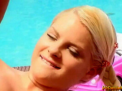 Kimmy shoves dildo deep in her pussy