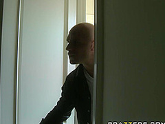 Psychotic Milf 2 With Johnny Sins, Veronica Rayne - Brazzers