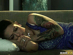 House Of Whore With Erik Everhard, Katrina Jade - Brazzers