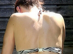 British Hot Housewife Works Her Shaved Pussy In The Pool - MatureNL