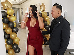 Reunited And She Looks So Good With Luna Star, Isiah Maxwell - Brazzers