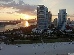 Alexis Texas Brings Her Big Booty To Miami - Exclusive Scene - JulesJordan