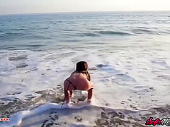 Sofie Marie - Mature Babe Swimming Before Pov Blowjob