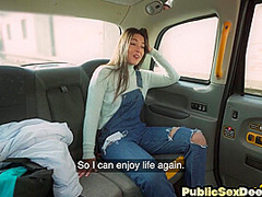Cockhungry babe pussydrilled by driver
