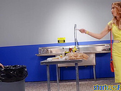 Pervy shortie parttimer throatfucks MILF