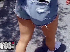 When Big Money Is Dropping Does A More Than Slobbering On Tony Rubinos Cock - Gina Valentina