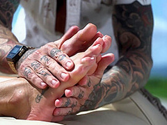 The Foot Massage She Needed - Silvia Dellai & Dean Van Damme