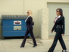 Reservoir Sluts With Johnny Sins, Nikki Benz, Lisa Ann, Scott Nails - Brazzers