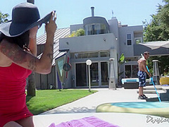 Dana Vespoli And Johnny Castle: Fucking A Sexy Milf By The Pool