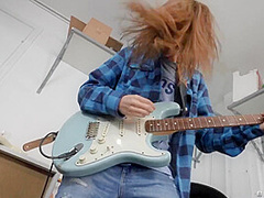 Ashlyn Peaks, Zoey Sinn And Conor Coxxx - Garage Banned