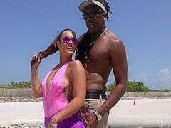 Kelsi Monroe Hanging Out In Miami Gets Caught Hurricane Dredd - Exclusive Scene - JulesJordan