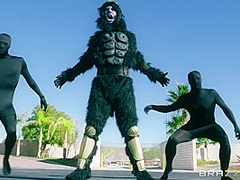 Power Bangers: A Xxx Parody Part 3 With Romi Rain, Lucas Frost - Brazzers