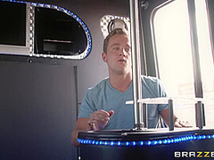 Party Down With The Puny Boy With Van Wylde, Rahyndee James, Abby Cross, Mary Jane Mayhem - Brazzers