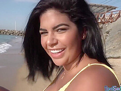 Bigass N Bigtits Pov Babe Public Fucked Outdoor On Beach