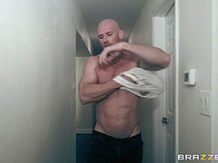 Horny And Dangerous With Johnny Sins, Abigail Mac - Brazzers