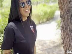 Valeria Valois In Casting A Virgin? Teen 18+ 10 Min