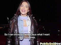 Public bigass babe cockriding stranger