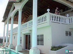 Jennica Lynn: What Color Are My Eyes?