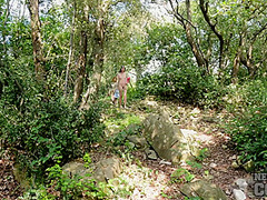 On Vacation Hiking Hude Outdoors With Rebeka Ruby And Cheri Abandoned Island