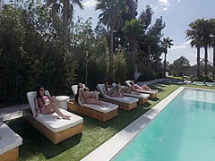 Yenifer Chp, Clea Gaultier And Freaky Mariah In Orgia Lesbica Mas Hot Y Rica Del 2025 Solo En Bluesins 11 Min