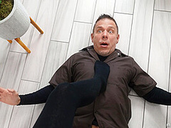 Caught Peeping On The Camgirl With Mick Blue, Cubbi Thompson - Brazzers