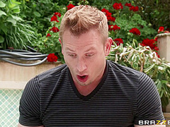 Sunbathing Stepsister Wants Anal With Bill Bailey, Kylie Sinner - Brazzers