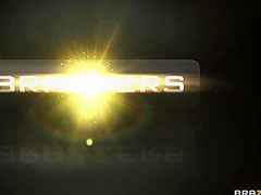 Big, Natural And Simply Lovely! With Keiran Lee, Gabbie Carter, Skylar Vox - Brazzers