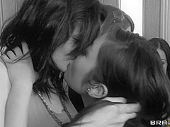 College Madness With James Deen, Kendra Lust - Brazzers