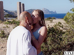 This Perfect Trophy Goes Wild On Vacation