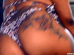 Squirting At The Carwash With Isiah Maxwell, Porsha Carrera, Badkittyyy - Brazzers