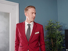 No-Tell Motel Part 2 With Clea Gaultier, Danny D, Chris Cobalt - Brazzers