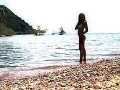 Sloppy Blowjob On Desert Island