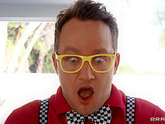 Nerd Loves Big Naturals With Van Wylde, Mrs Robinson - Brazzers