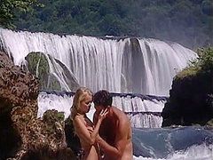 Dora Venter Is Outdoors Masturbating as She Gets Her Asshole Screwed - Private Porn Sex Videos