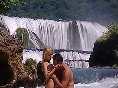 Dora Venter Is Outdoors Masturbating as She Gets Her Asshole Screwed - Private Porn Sex Videos