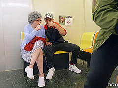 The Slutty Commuter's Clumsy Joyride With Kyle Mason, Lola Fae - Brazzers