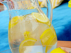 Squeeze Me, Please Me: Part 1 With Mick Blue, Diamond Banks, Kayla Kayden - Brazzers