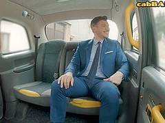 Horny taxi babe gets cuntsmashed