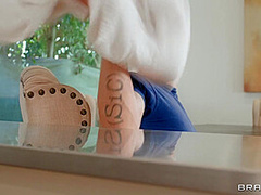 Bouncy Jog And Snog With Zac Wild, Chantal Danielle - Brazzers