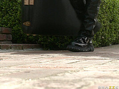 Fuck Stop Telephoning Me With Lisa Ann, Scott Nails - Brazzers