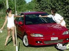 Sexy teen lesbian brunettes