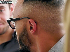 21yo bigtitted babe riding bisex guys