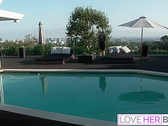 Busty Babe Interracially Fucked By Bbc Guy - Kenzie Taylor And Isiah Maxwell