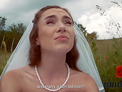 BRIDE4K. Sakura Hell ran away from her wedding and showed her tits to a strange shepherd