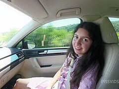 How Many Times She Peed On A 10h Road Trip?